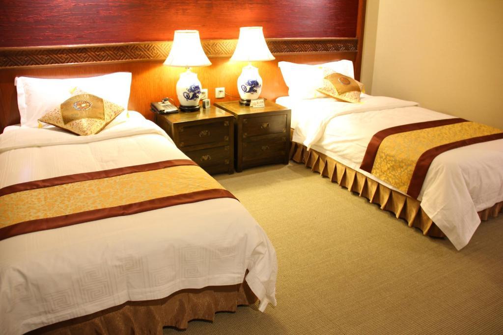 Beijing Imperial Courtyard Hotel Room photo
