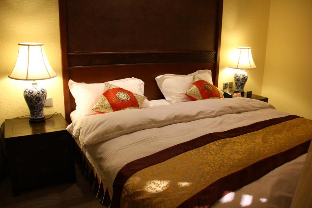 Beijing Imperial Courtyard Hotel Room photo