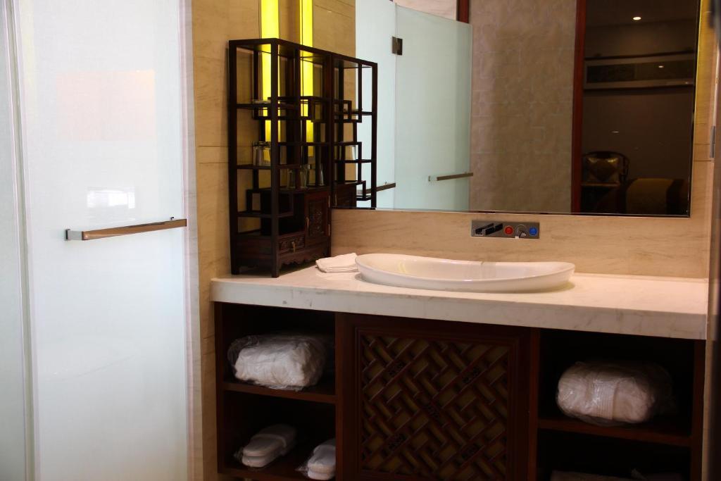 Beijing Imperial Courtyard Hotel Exterior photo